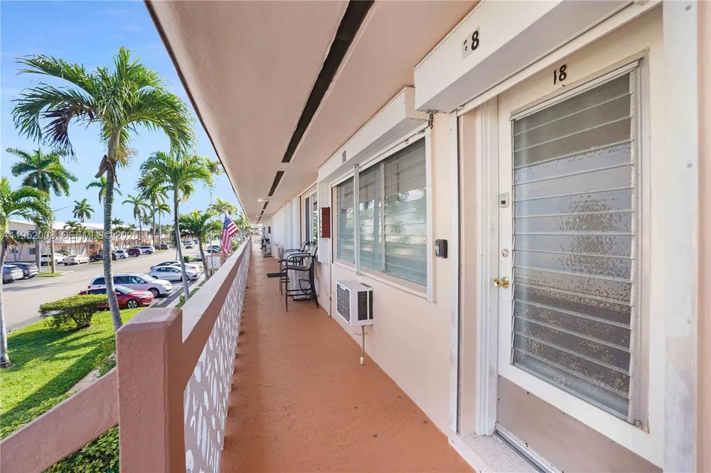 900 SW 11th Ave #12A Hallandale Beach, FL 33009