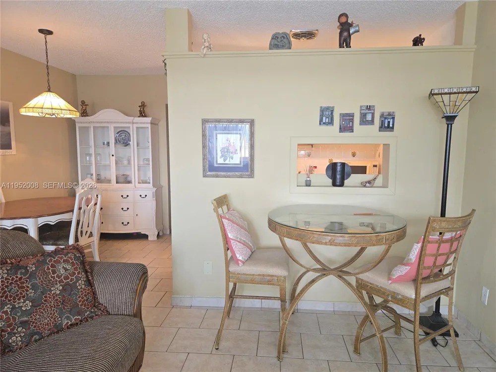 900 SW 11th Ave #12A Hallandale Beach, FL 33009