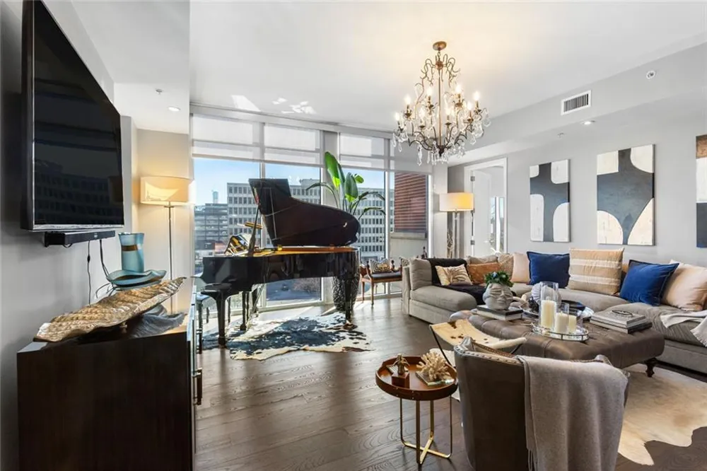 1820 Peachtree Road NW #402