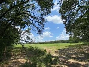 32 County Road 2425 Como, TX 75431
