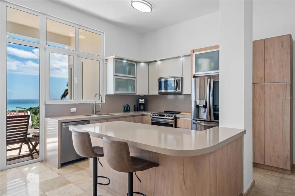 1 SHELL CASTLE CLUB #78 Humacao, PR 00791