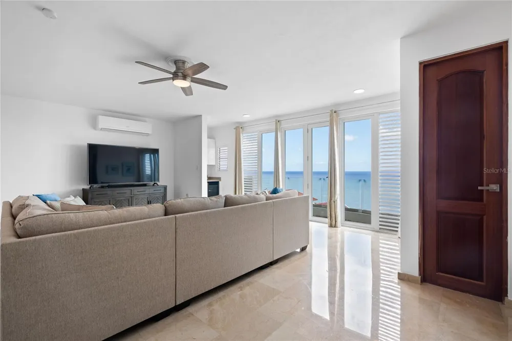 1 SHELL CASTLE CLUB #78 Humacao, PR 00791