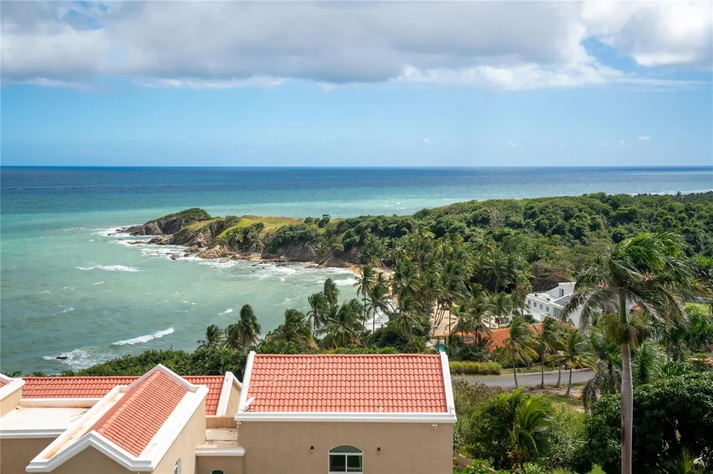 1 SHELL CASTLE CLUB #78 Humacao, PR 00791