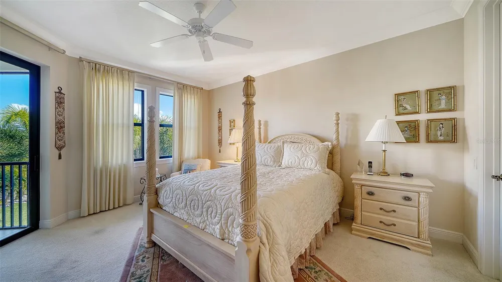 1005 BOGEY LANE Longboat Key, FL 34228