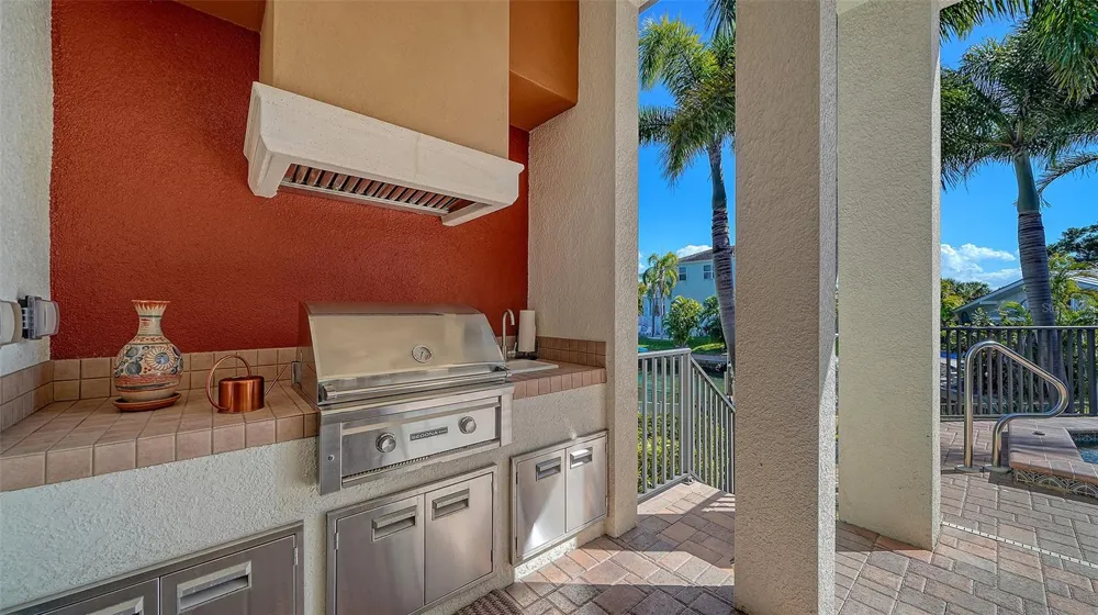 1005 BOGEY LANE Longboat Key, FL 34228