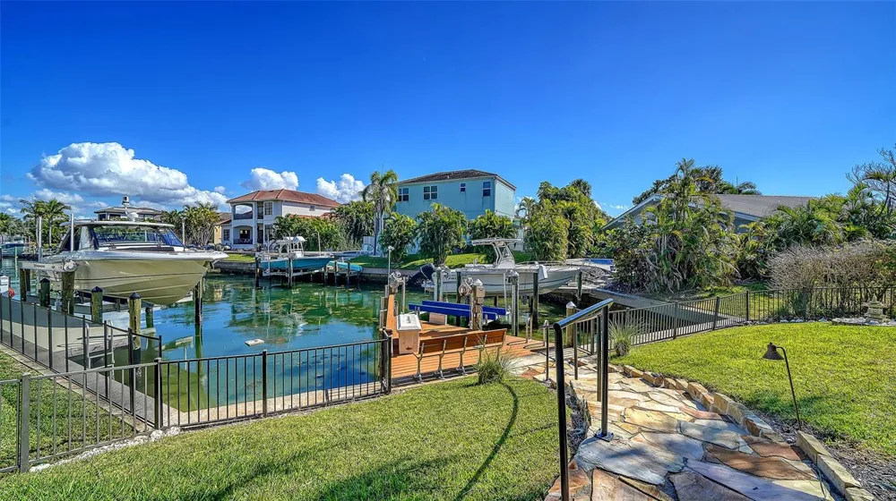 1005 BOGEY LANE Longboat Key, FL 34228
