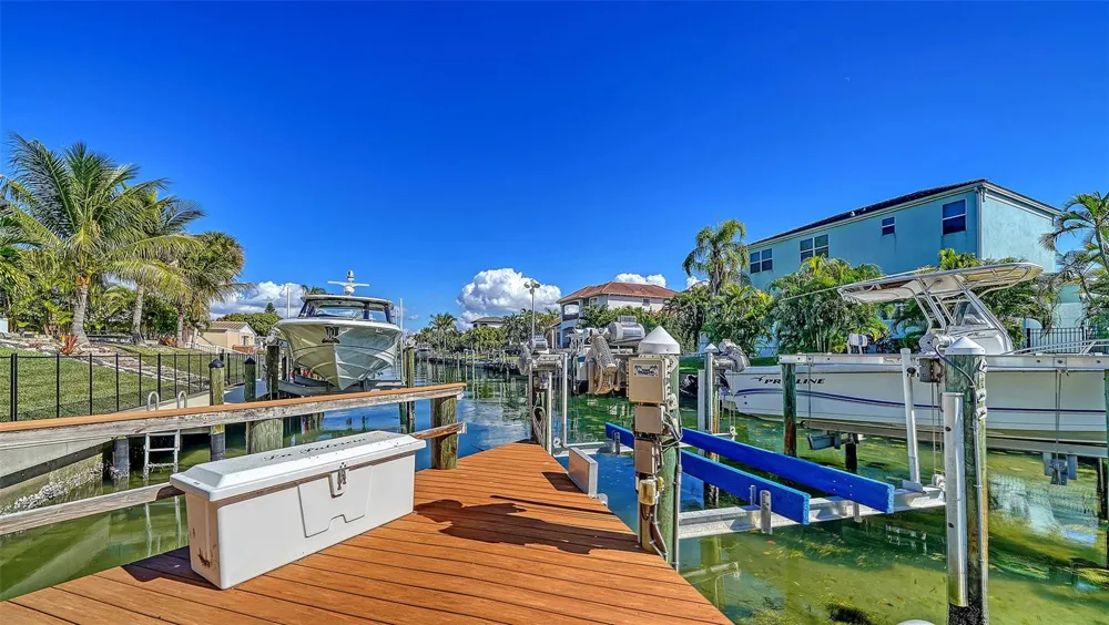 1005 BOGEY LANE Longboat Key, FL 34228