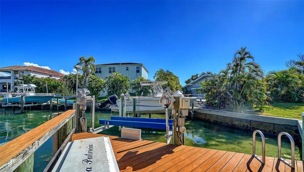 1005 BOGEY LANE Longboat Key, FL 34228