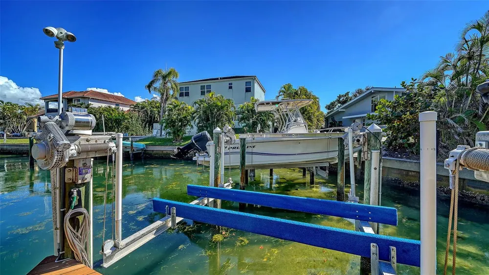 1005 BOGEY LANE Longboat Key, FL 34228