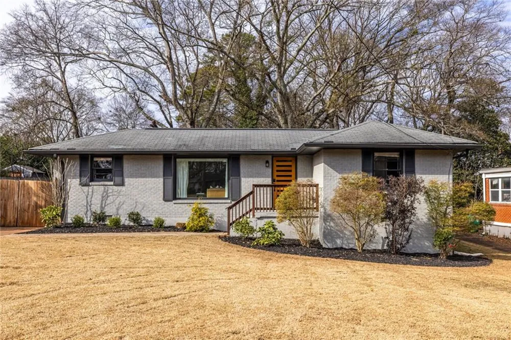 2061 Cloverdale Drive SE