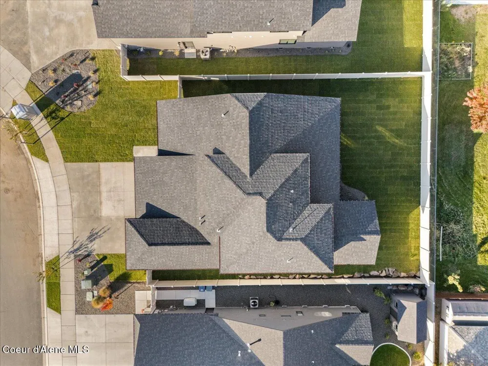 9345 Secretariat Lane Hayden, ID 83835