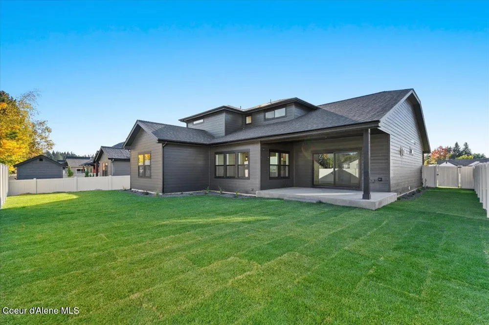 9345 Secretariat Lane Hayden, ID 83835