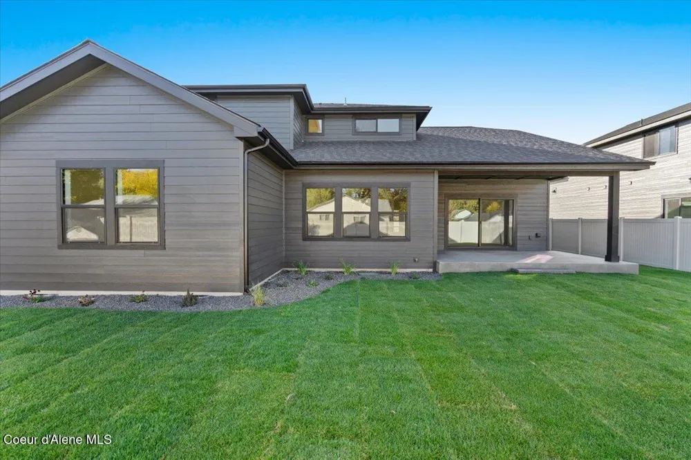 9345 Secretariat Lane Hayden, ID 83835