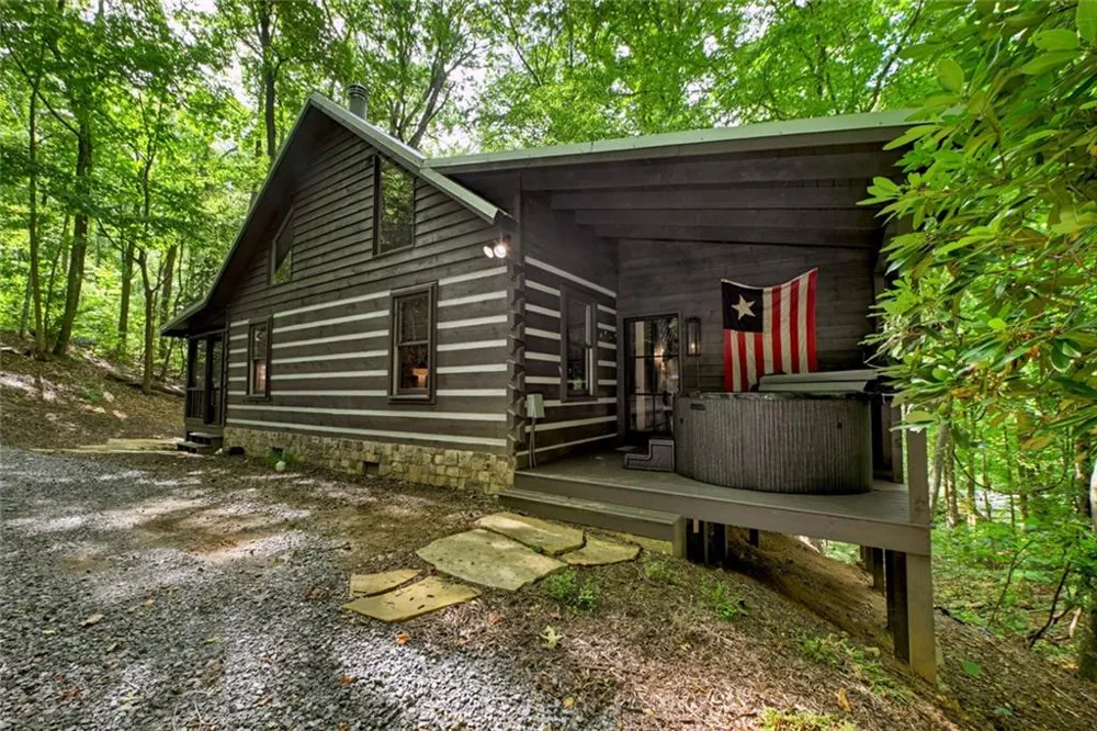 545 Chestnut Ridge Blue Ridge, GA 30513