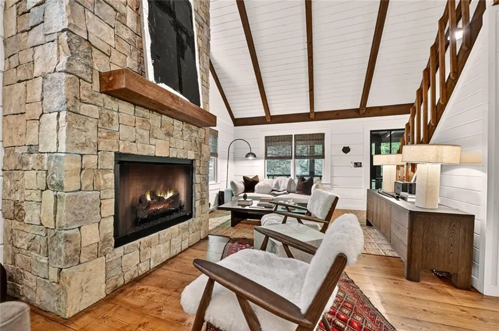 545 Chestnut Ridge Blue Ridge, GA 30513