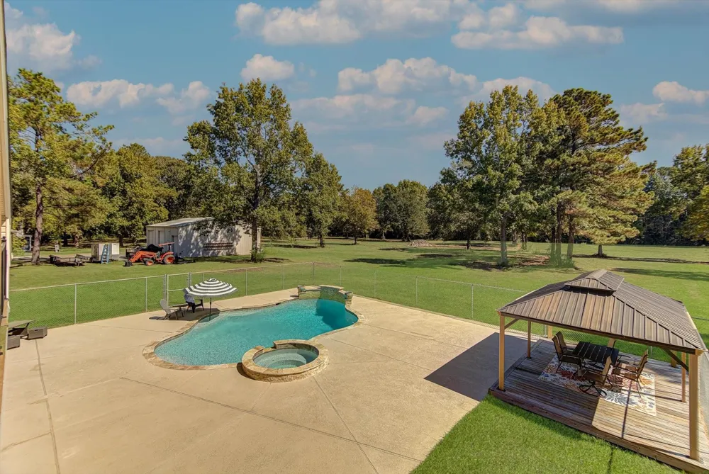 14750 Highway 146 Liberty, TX 77575