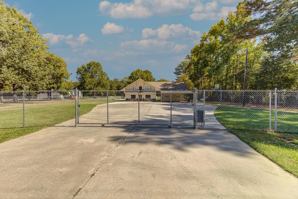 14750 Highway 146 Liberty, TX 77575
