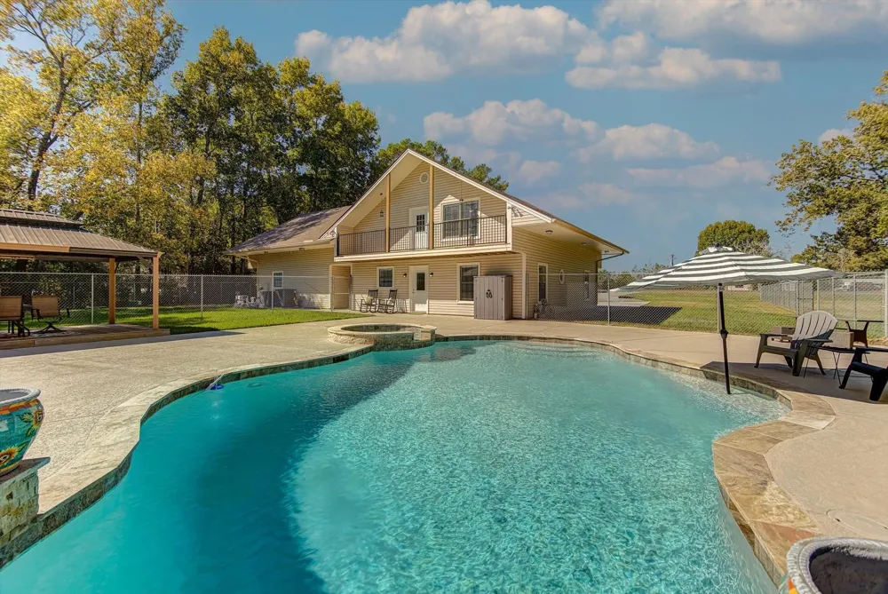 14750 Highway 146 Liberty, TX 77575