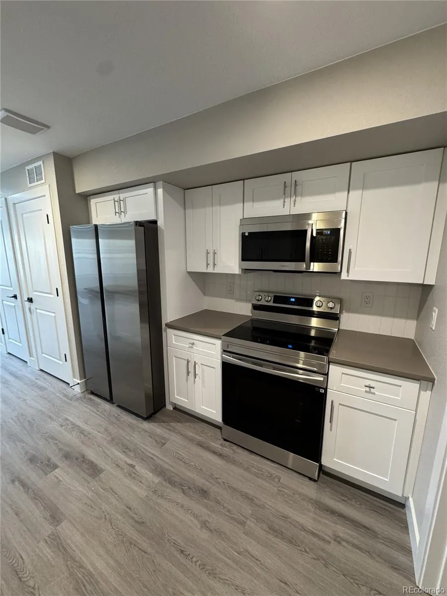 1652 Lafayette Street #4