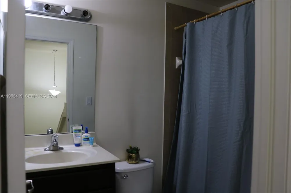 22501 SW 88th Pl #10-25 Cutler Bay, FL 33190