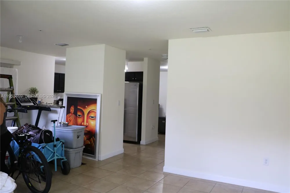 22501 SW 88th Pl #10-25 Cutler Bay, FL 33190
