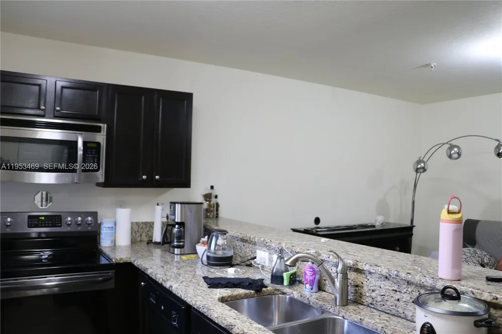 22501 SW 88th Pl #10-25 Cutler Bay, FL 33190
