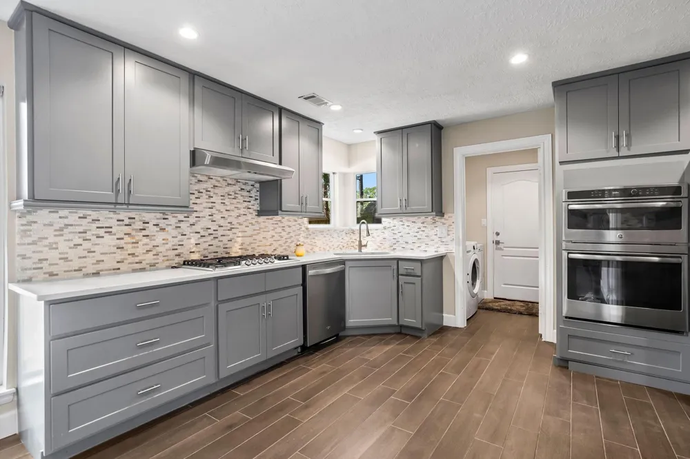 11715 Park Creek Drive