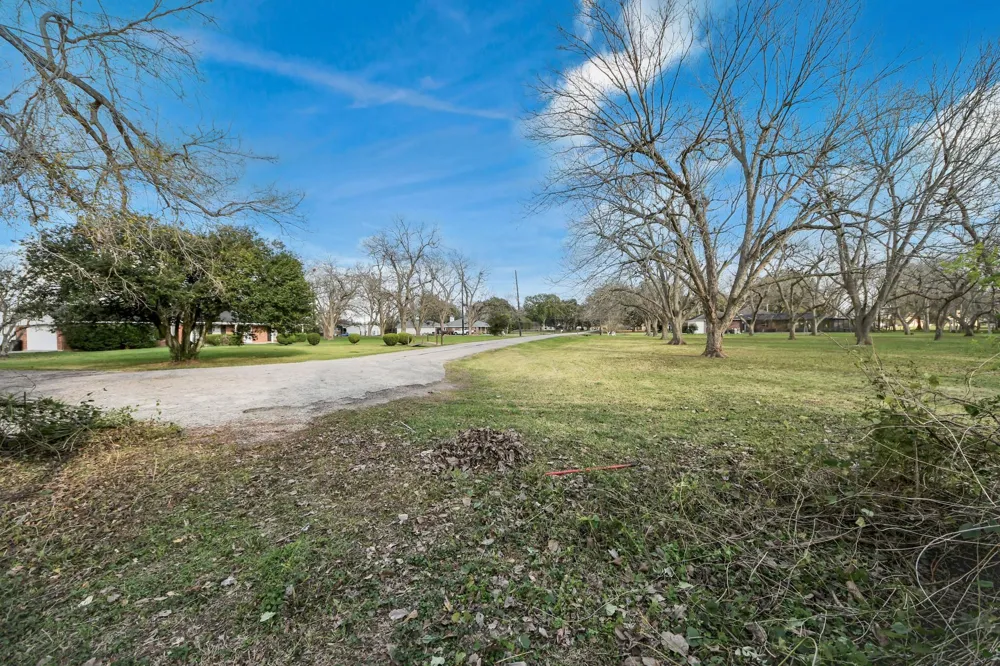 702 Fm 359 Road Richmond, TX 77406