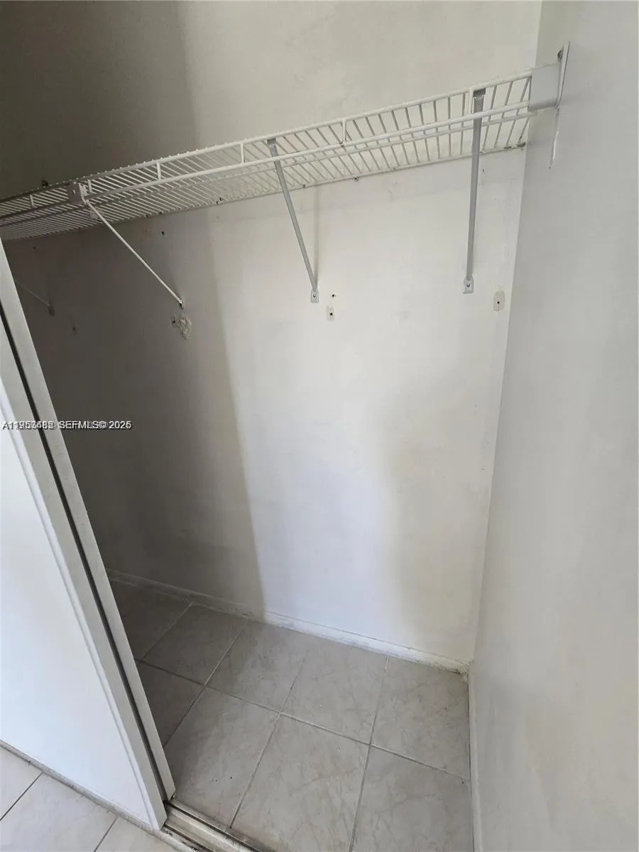405 S Pine Island Rd #202D Plantation, FL 33324