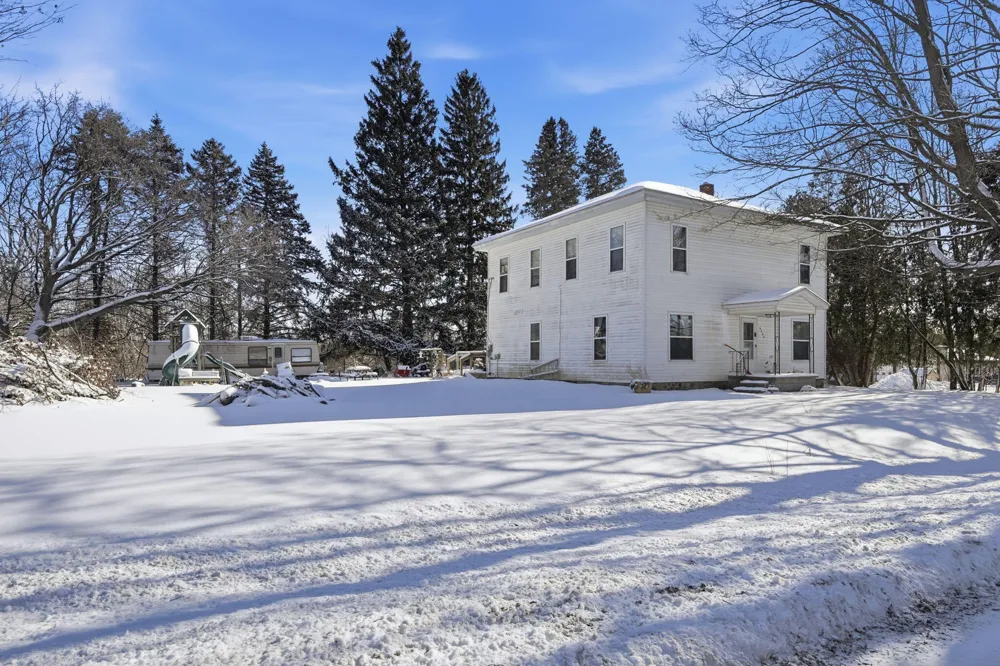 9389 Foster Street Watertown Township, MI 48435