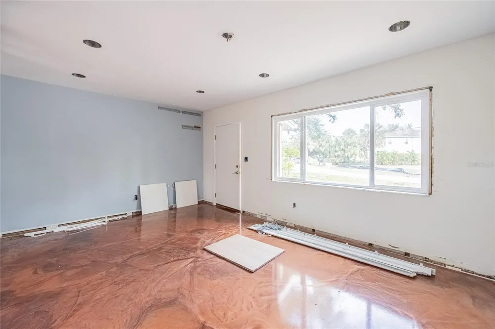 6213 SANDERS DRIVE Tampa, FL 33611