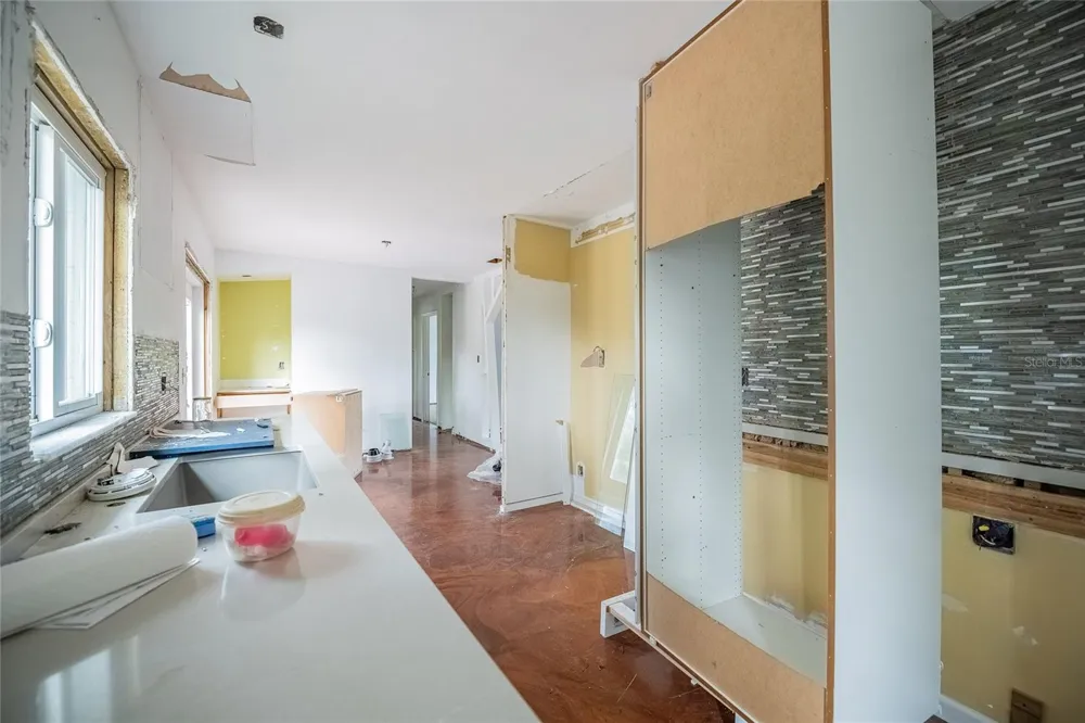6213 SANDERS DRIVE Tampa, FL 33611