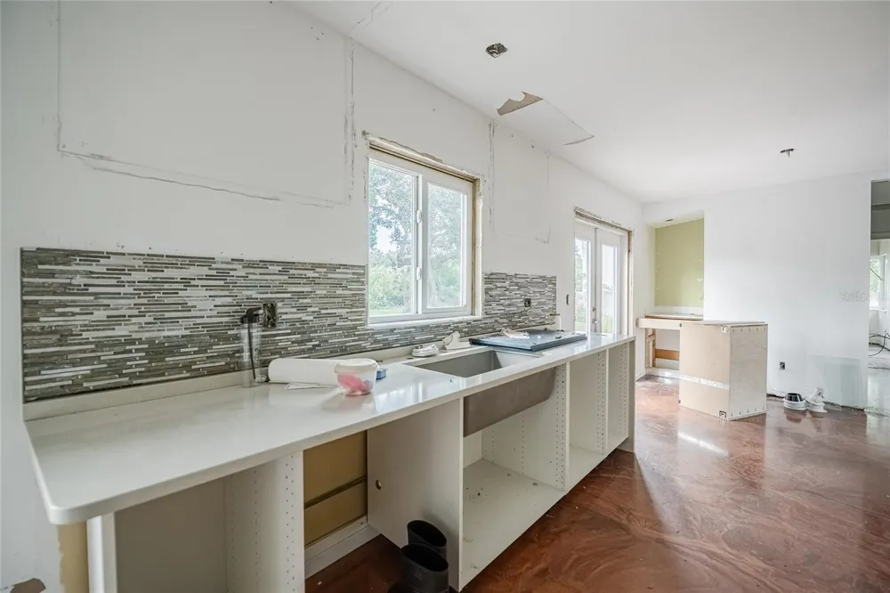 6213 SANDERS DRIVE Tampa, FL 33611