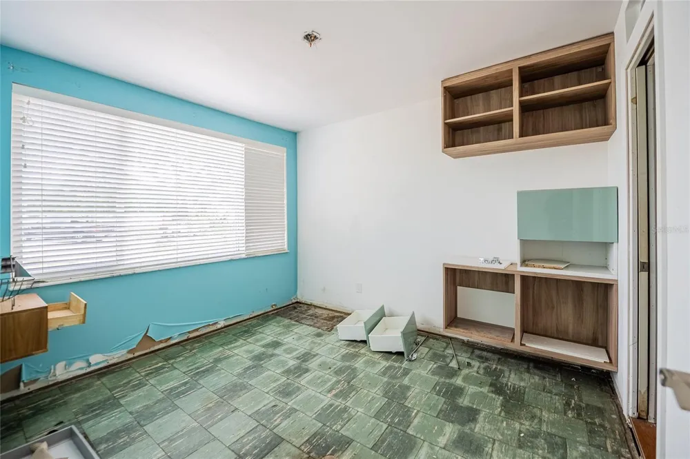 6213 SANDERS DRIVE Tampa, FL 33611