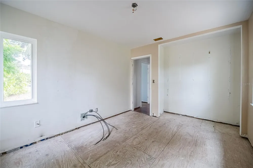 6213 SANDERS DRIVE Tampa, FL 33611