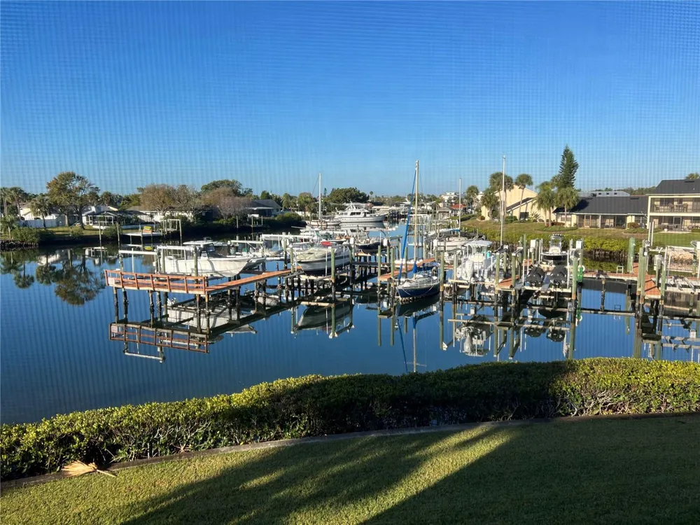 614 YARDARM DRIVE #7 Apollo Beach, FL 33572