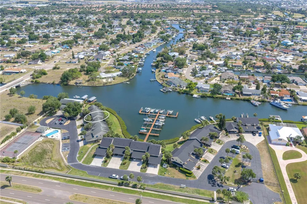 614 YARDARM DRIVE #7 Apollo Beach, FL 33572