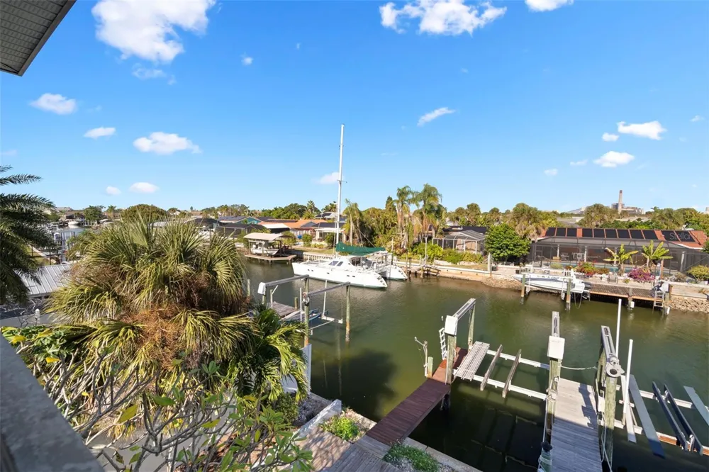 1013 APOLLO BEACH BOULEVARD #203 Apollo Beach, FL 33572