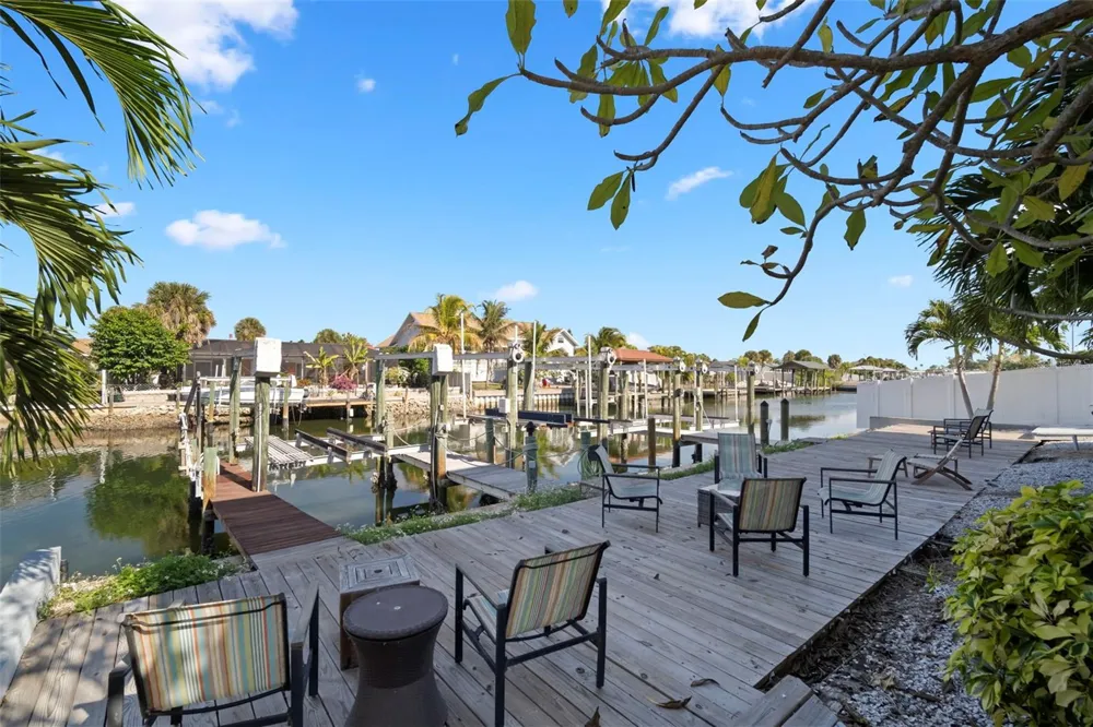 1013 APOLLO BEACH BOULEVARD #203 Apollo Beach, FL 33572