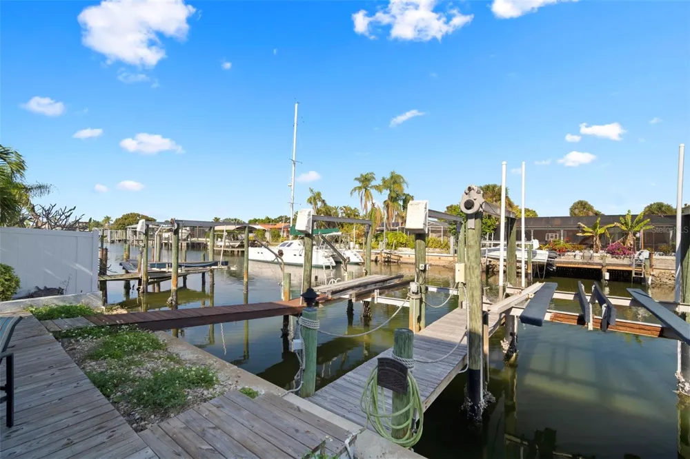1013 APOLLO BEACH BOULEVARD #203 Apollo Beach, FL 33572