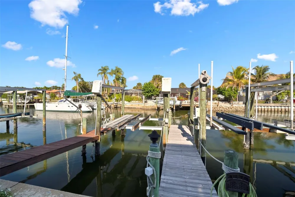 1013 APOLLO BEACH BOULEVARD #203 Apollo Beach, FL 33572