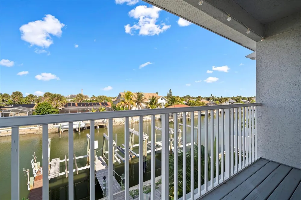 1013 APOLLO BEACH BOULEVARD #203 Apollo Beach, FL 33572