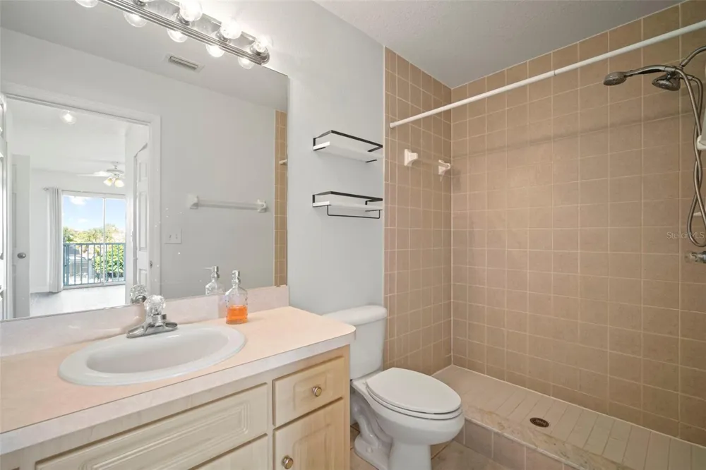 1013 APOLLO BEACH BOULEVARD #203 Apollo Beach, FL 33572