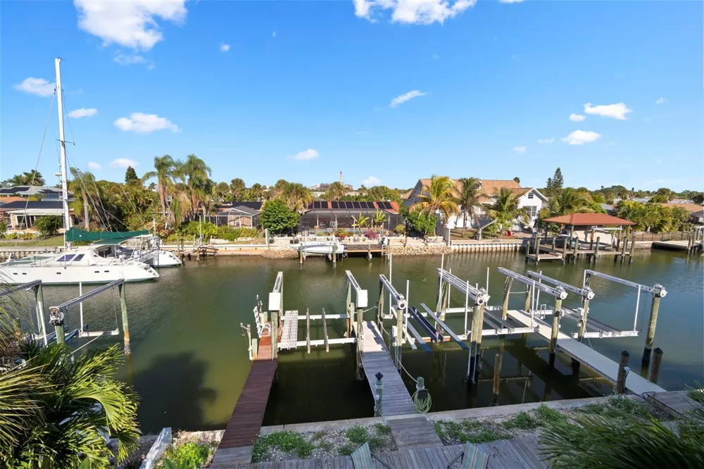 1013 APOLLO BEACH BOULEVARD #203 Apollo Beach, FL 33572