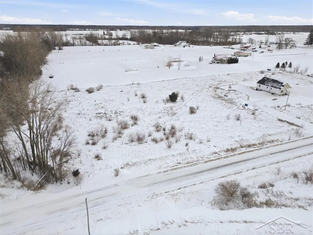 5120 Five Mile Road Hope Township, MI 48628