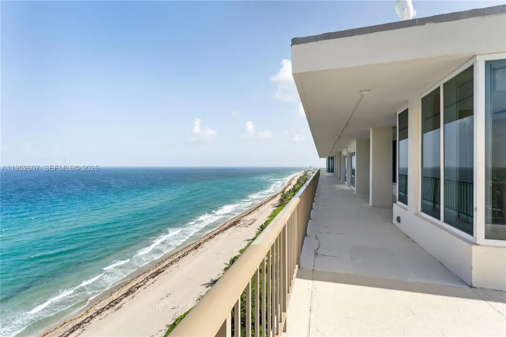 1021 Hillsboro Mile #RG Hillsboro Beach, FL 33062