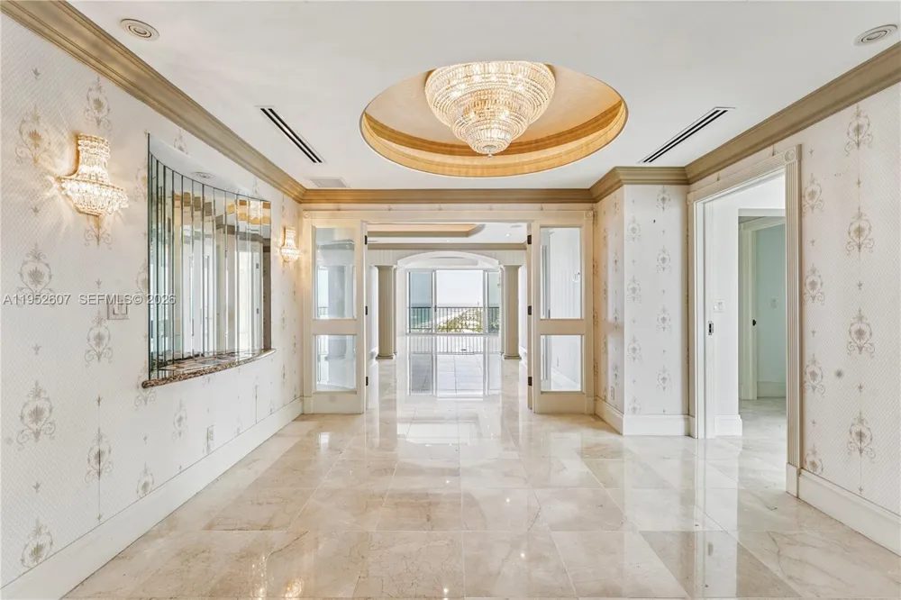1021 Hillsboro Mile #RG Hillsboro Beach, FL 33062