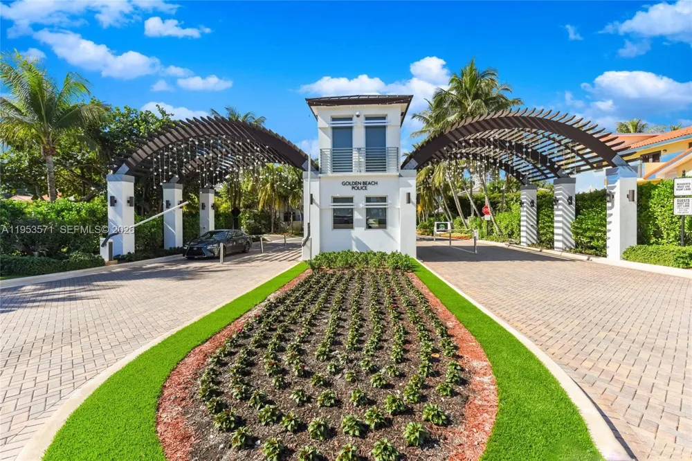 674 Ocean Blvd Golden Beach, FL 33160