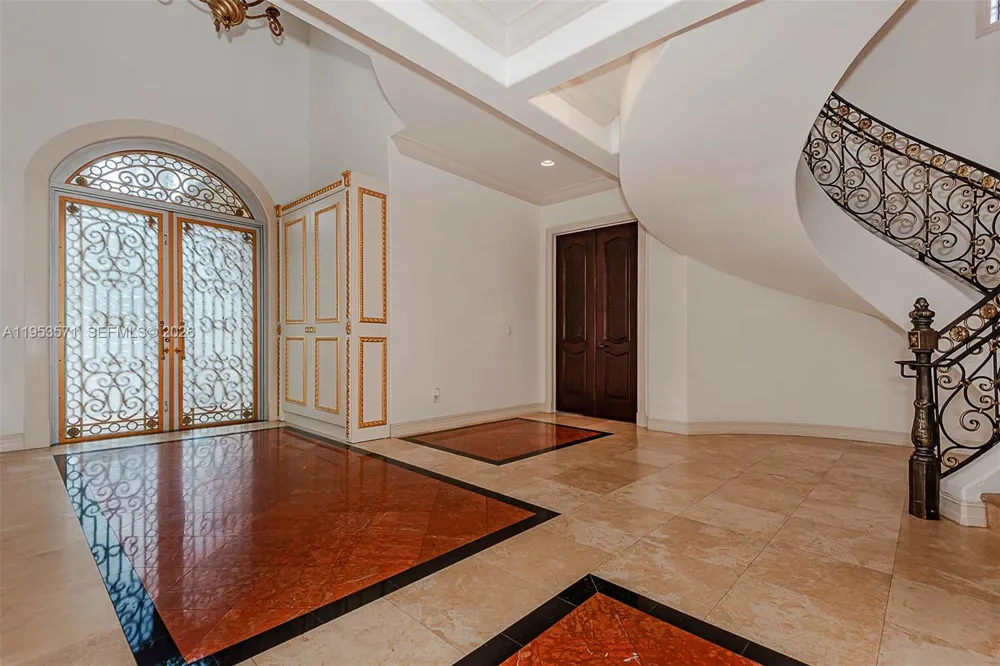 674 Ocean Blvd Golden Beach, FL 33160
