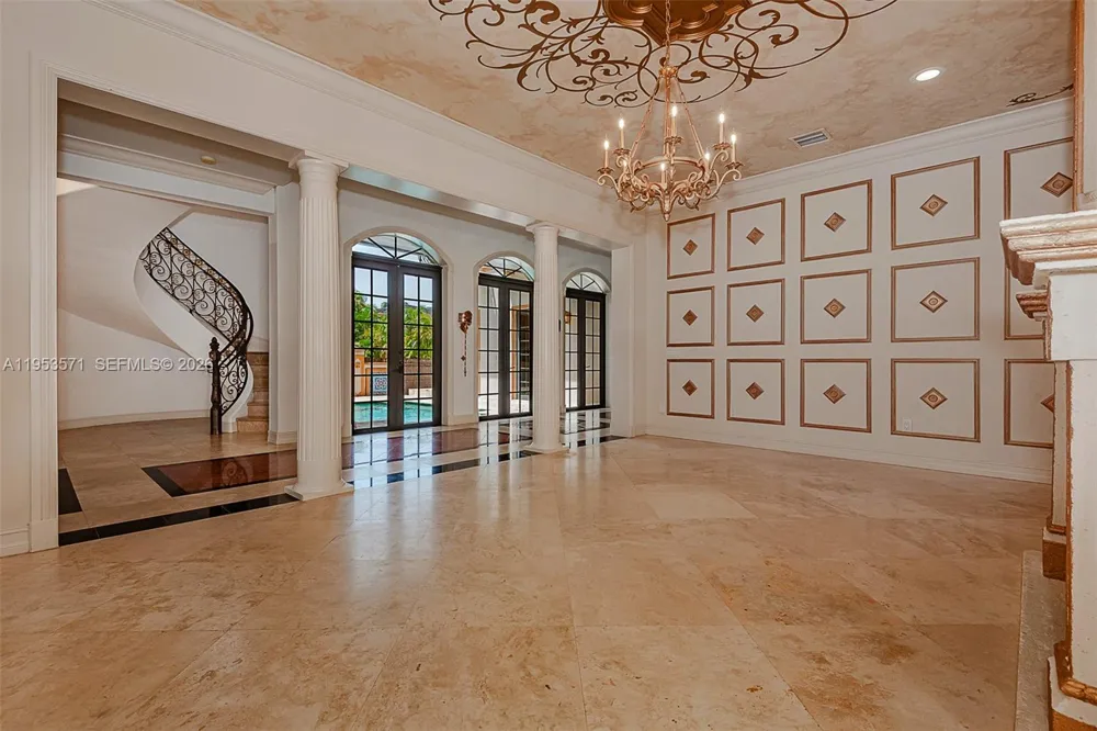 674 Ocean Blvd Golden Beach, FL 33160